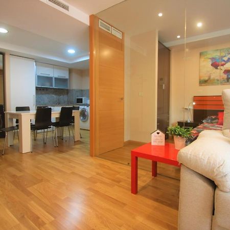 Modern Casaturis Apartment With Castle Views A131 لقنت المظهر الخارجي الصورة